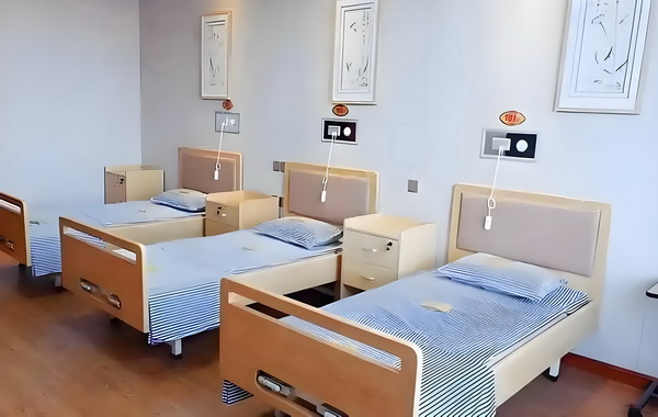 深圳区人才入户_24年后F4再合体，「最丑」的他迎来口碑大逆转？ 精彩的点十分评委评也