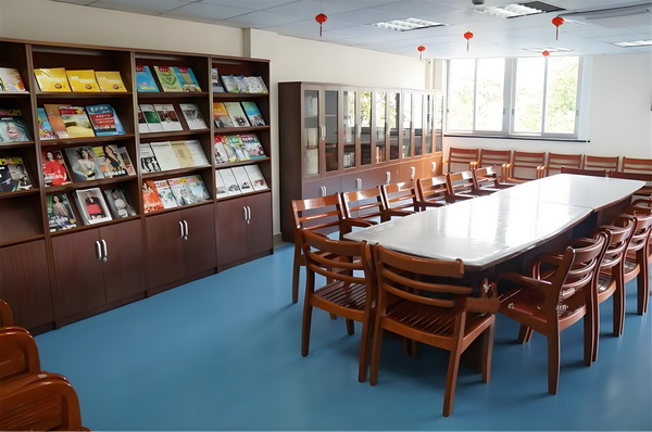 深圳市2025年落户_7位还没拥有个人电影的复仇者联盟成员：明明很能打，却总当配角 头的赶来守在时另一李某